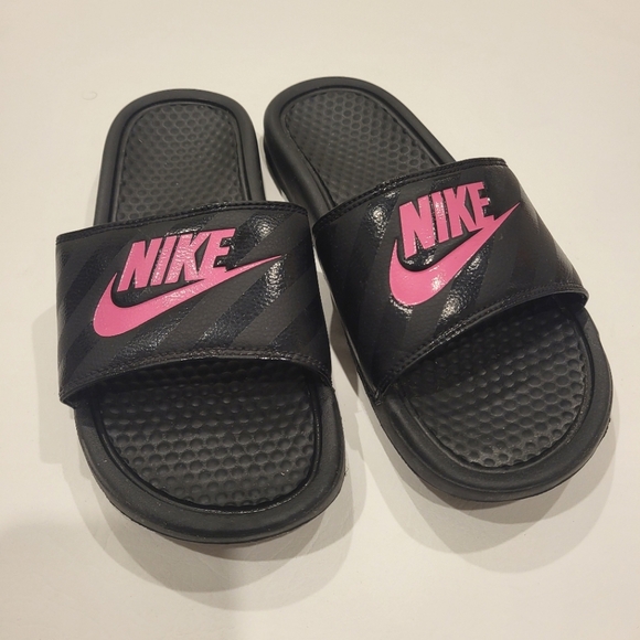 Nike Benassi womens black pink slides size 9 - Picture 2 of 7
